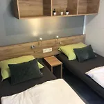 Mobilehome Ive U. Slavka Campsite Jezera