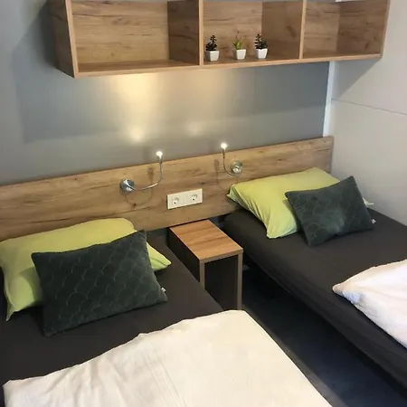 Mobilehome Ive U. Slavka Kamp Jezera